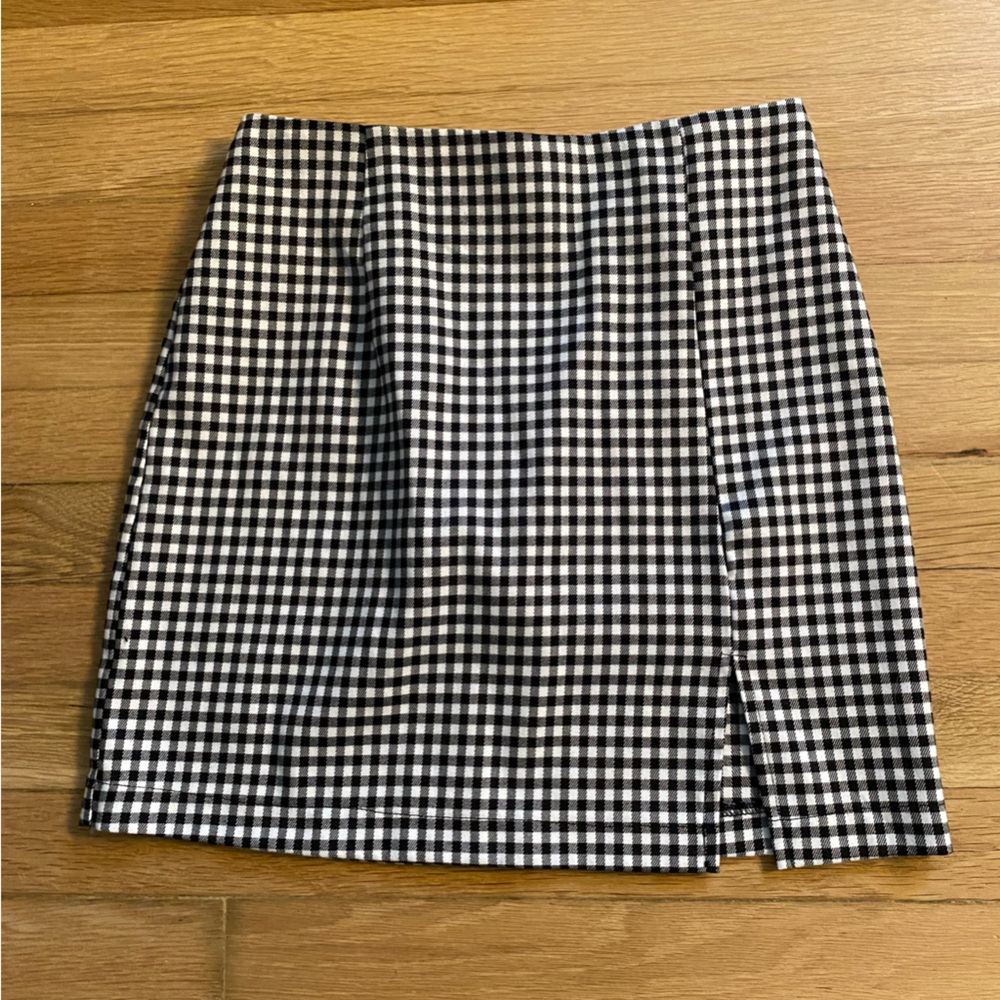 Mini Black and White Skirt with Slit
